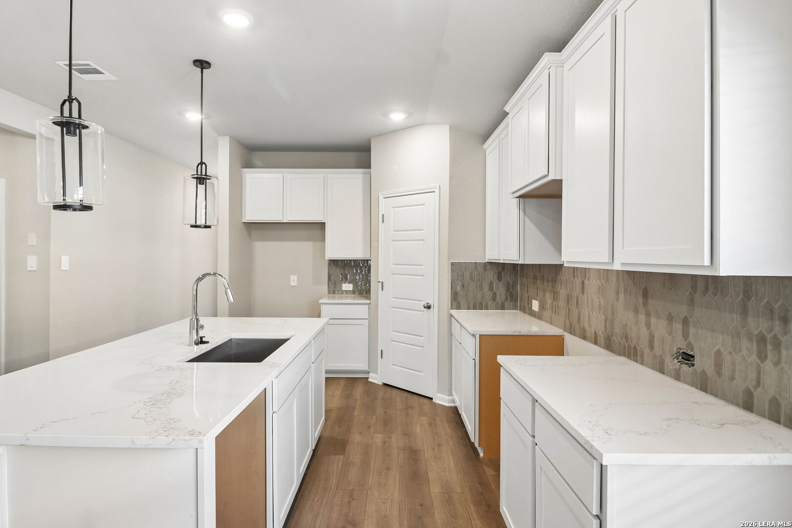 879 Shatterhand Boulevard San Antonio TX 78260