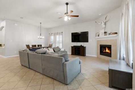821 Wall Street New Braunfels TX 78130