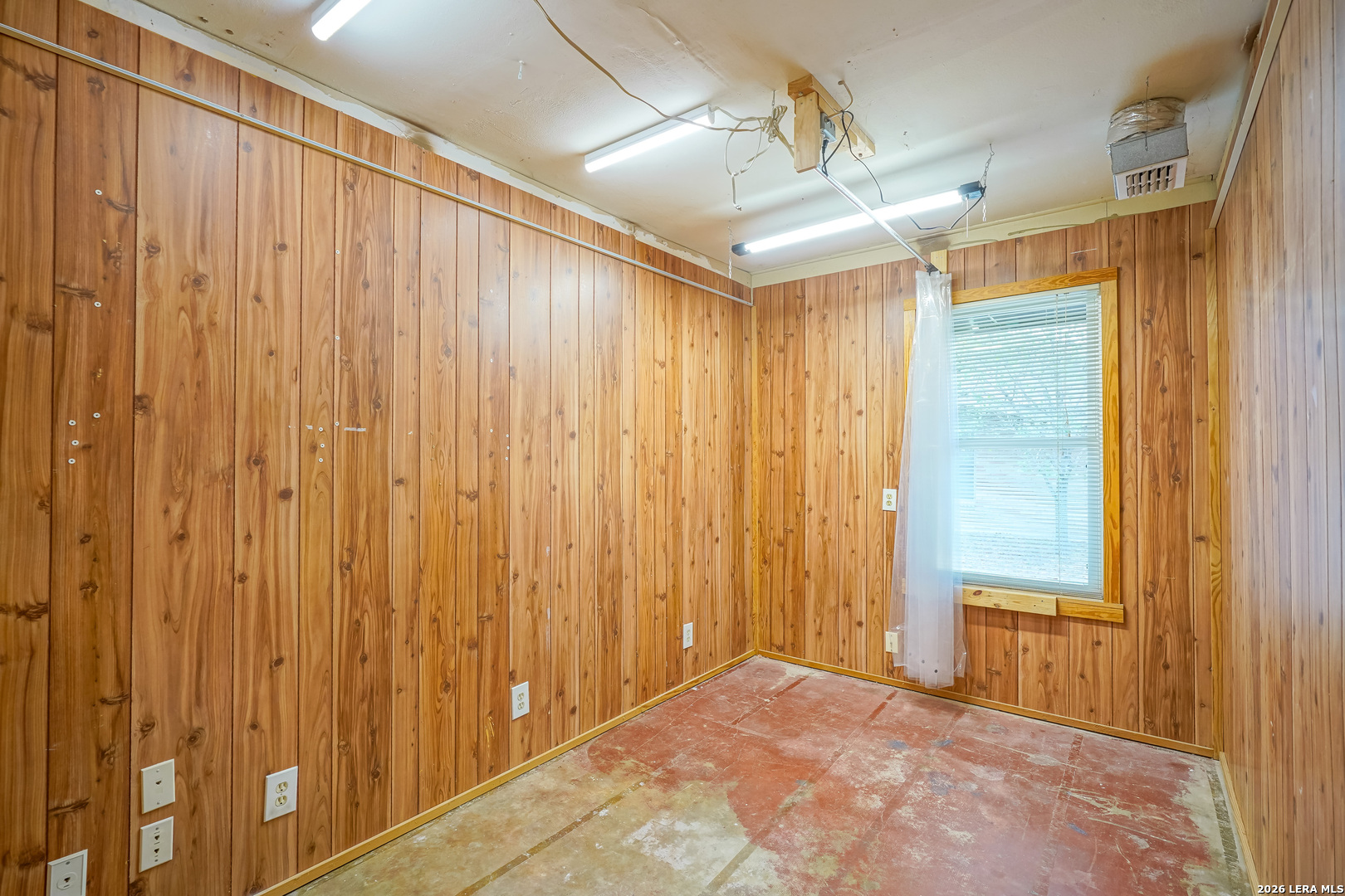 245 Windcrest Drive Windcrest TX 78239