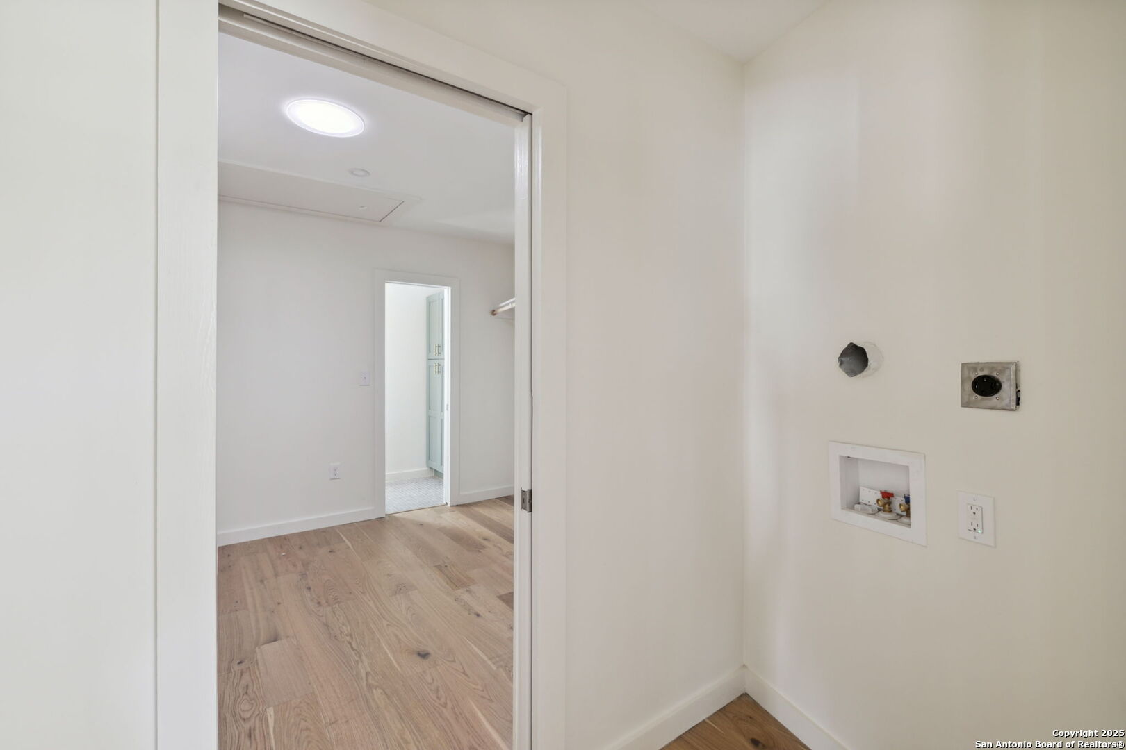 142 Field Crest San Antonio TX 78209