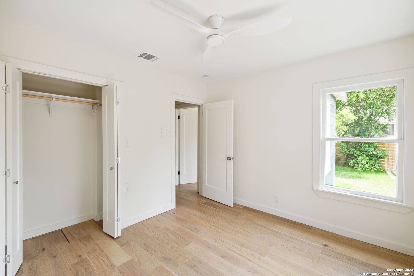 142 Field Crest San Antonio TX 78209