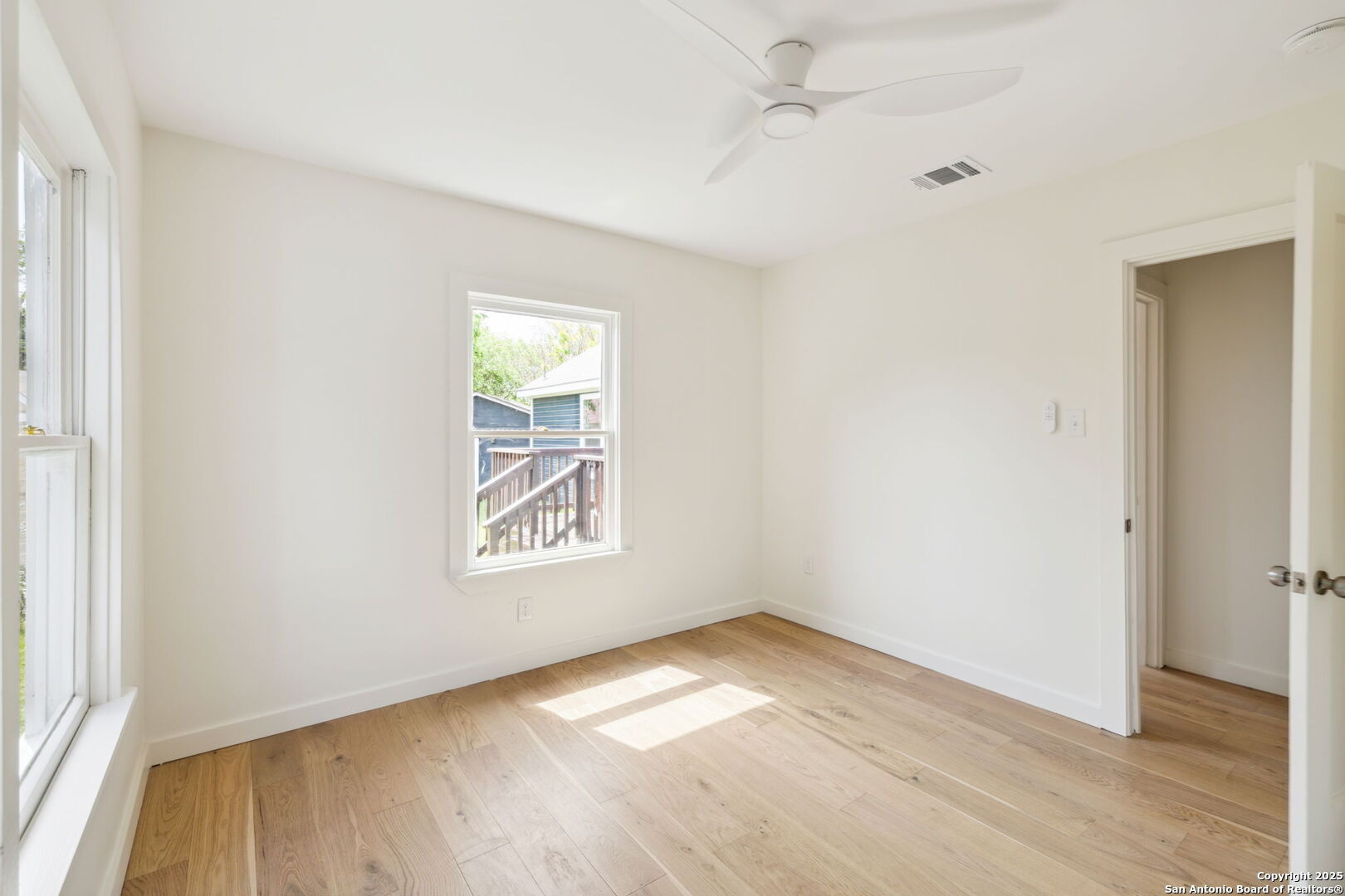 142 Field Crest San Antonio TX 78209