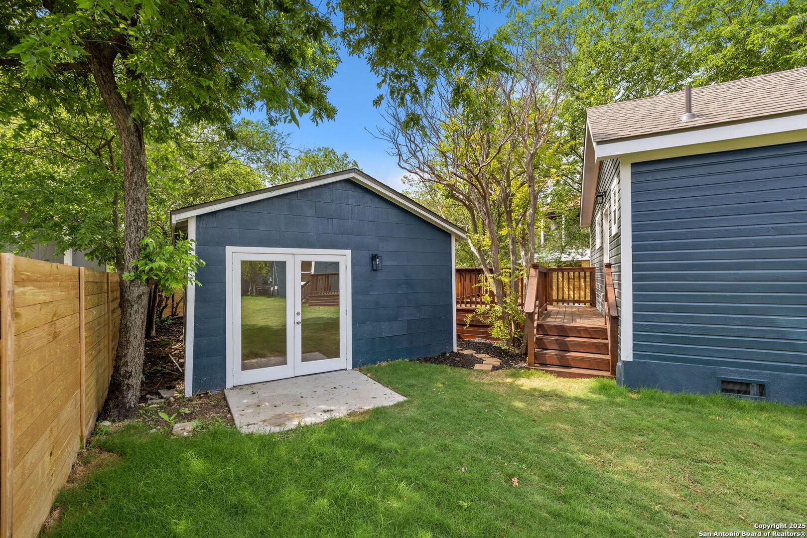 142 Field Crest San Antonio TX 78209