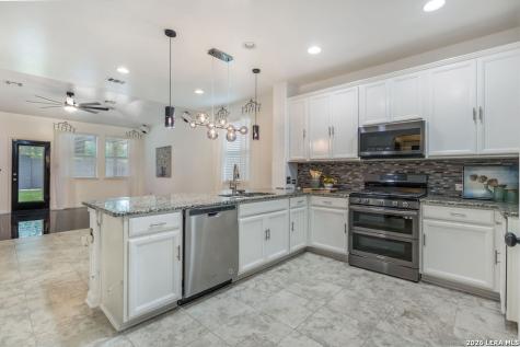 8319 Oak Harvest Drive San Antonio TX 78254