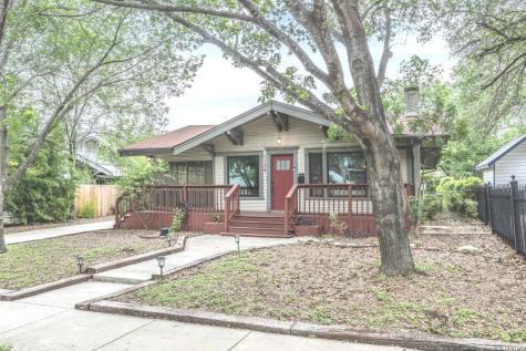1136 W Russell San Antonio TX 78201