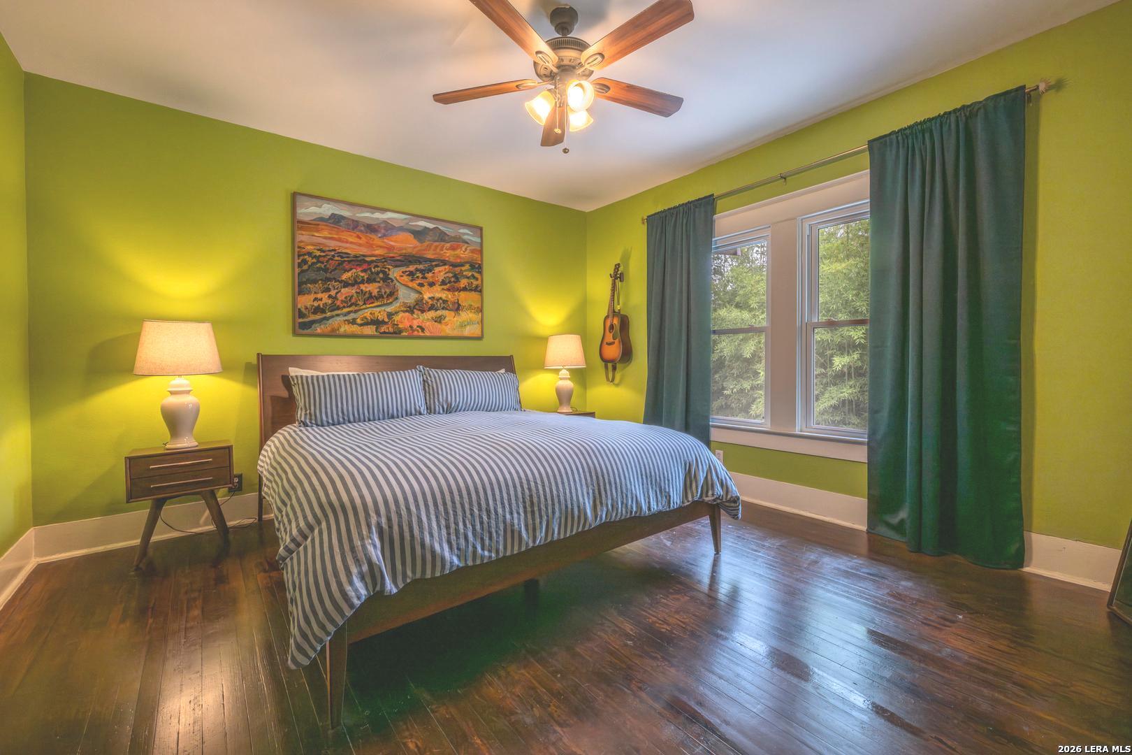 1136 W Russell San Antonio TX 78201