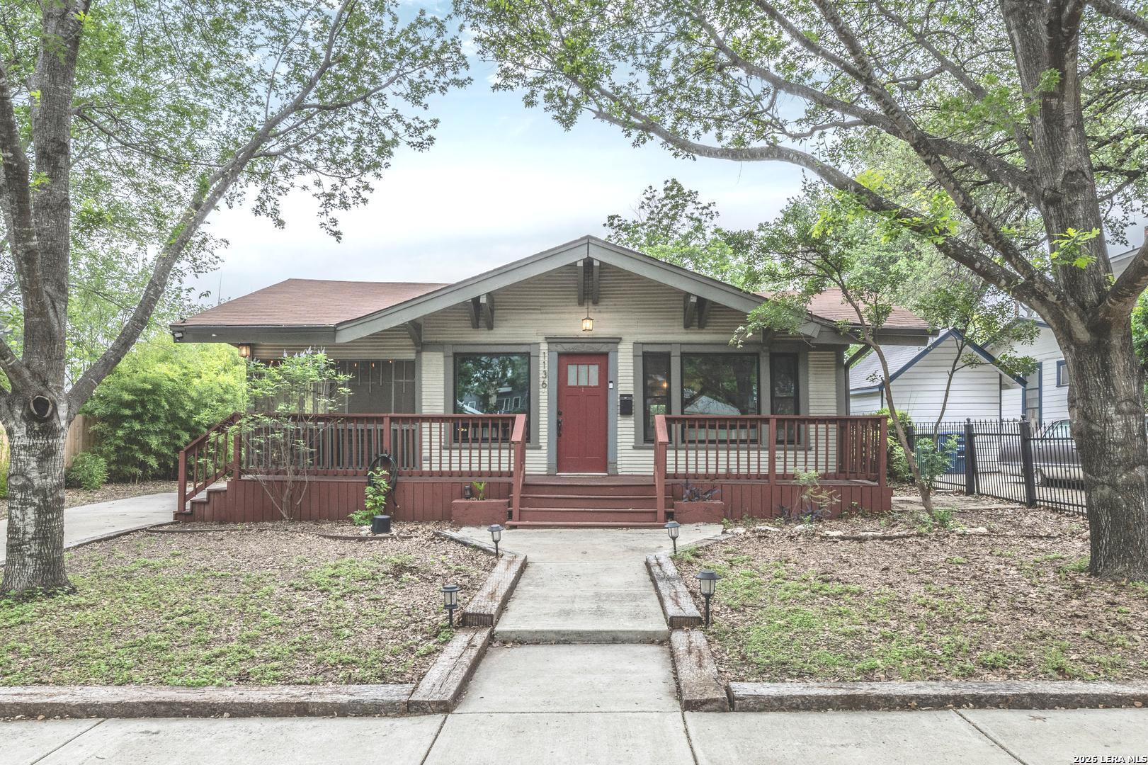1136 W Russell San Antonio TX 78201