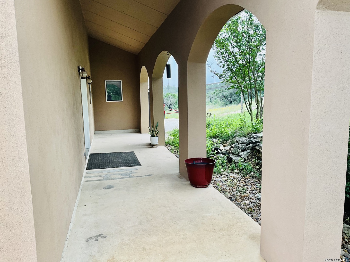 180 County Road 2750 Mico TX 78056