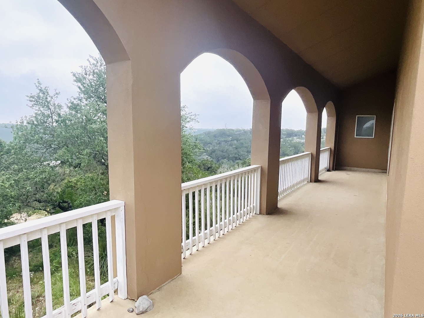 180 County Road 2750 Mico TX 78056