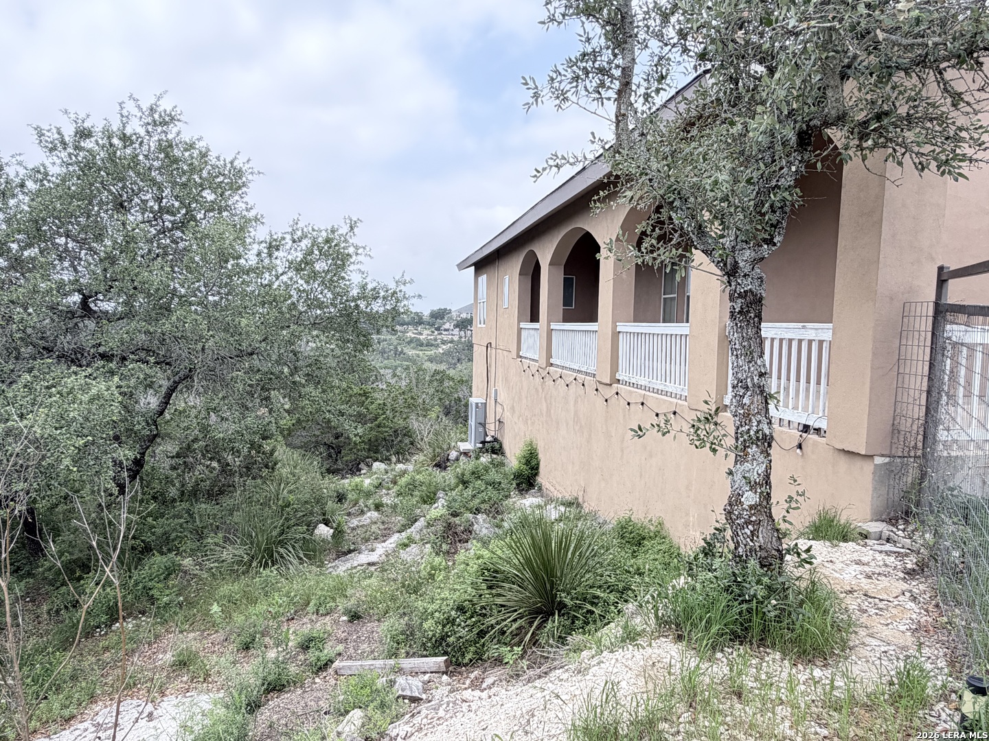 180 County Road 2750 Mico TX 78056
