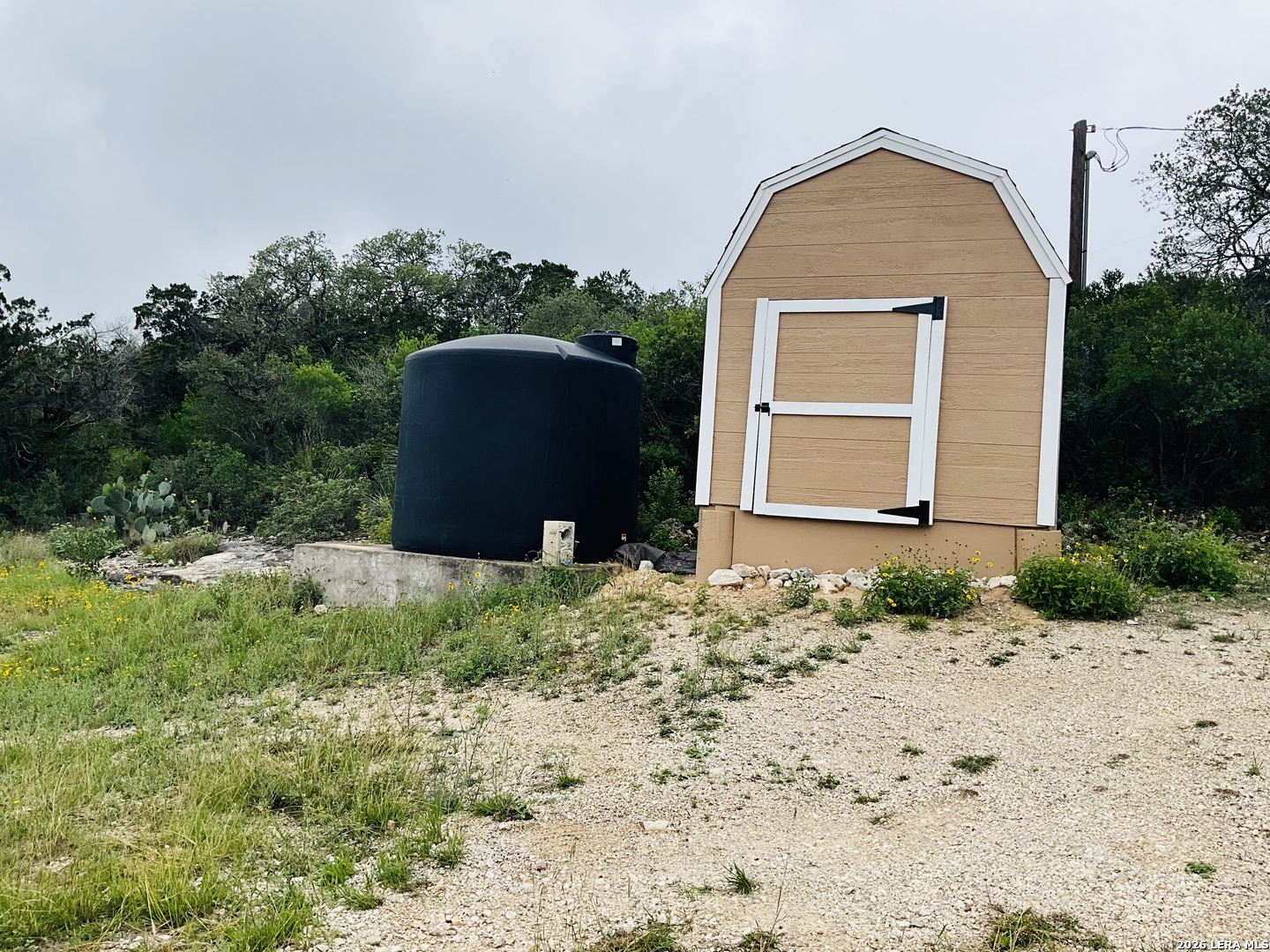 180 County Road 2750 Mico TX 78056