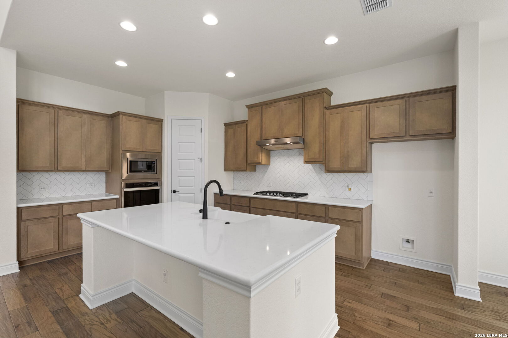 1482 Lyme Park Bulverde TX 78163