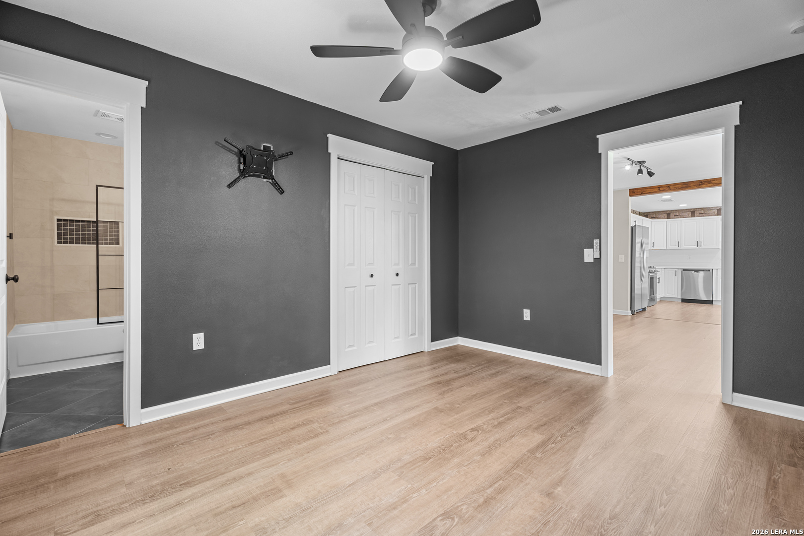 9816 Meadow Hill Converse TX 78109