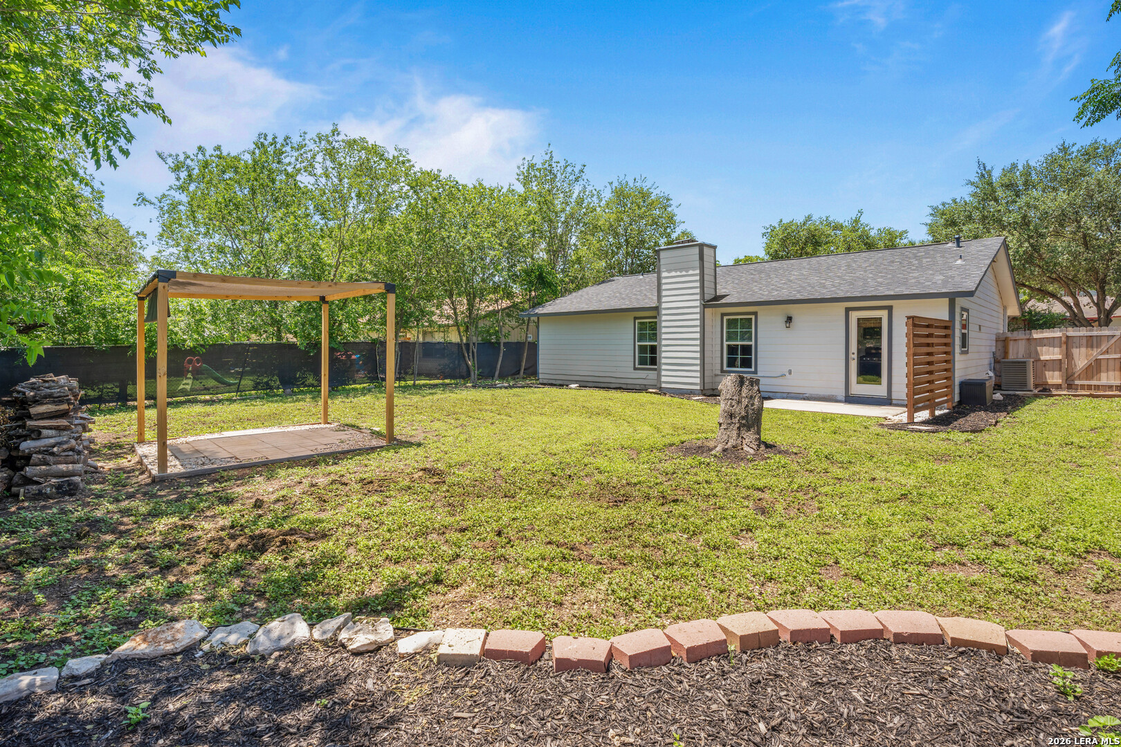 9816 Meadow Hill Converse TX 78109