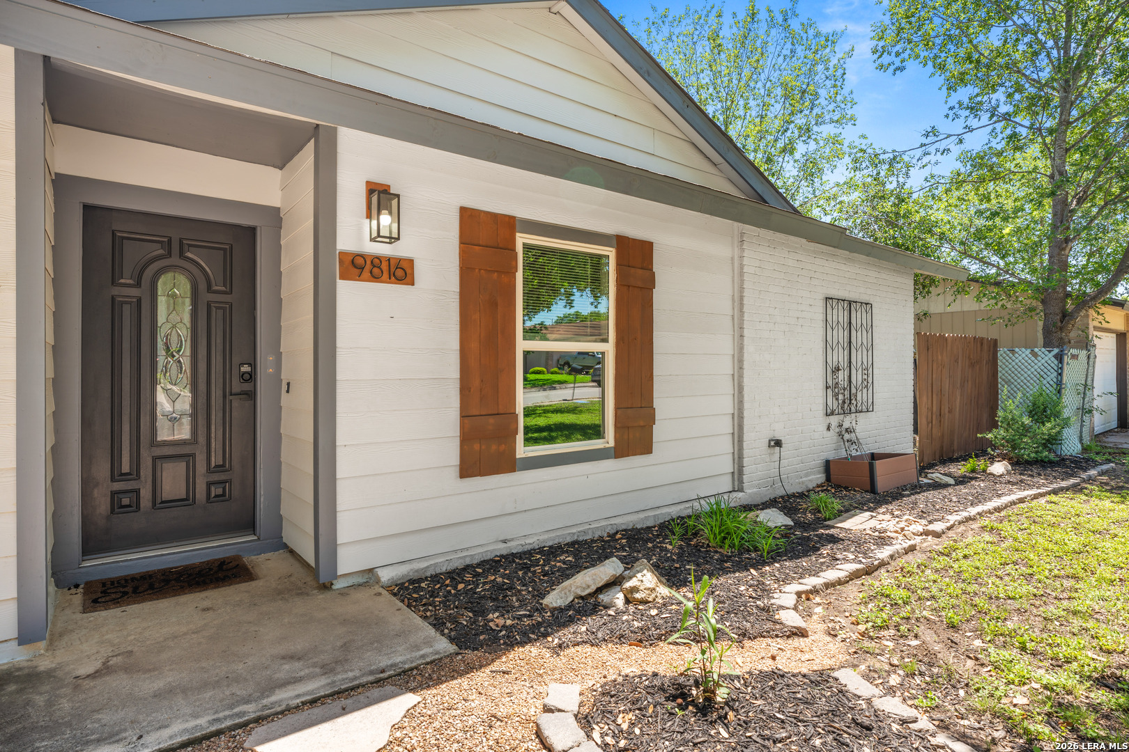 9816 Meadow Hill Converse TX 78109