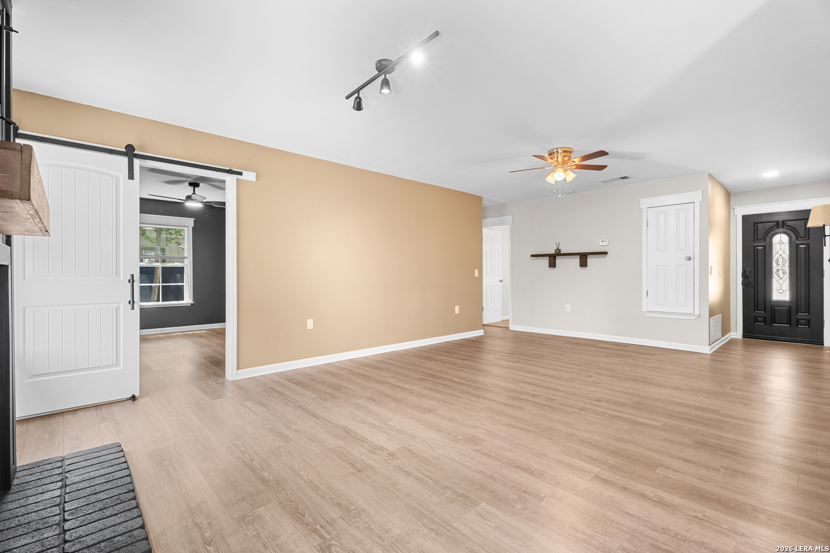 9816 Meadow Hill Converse TX 78109