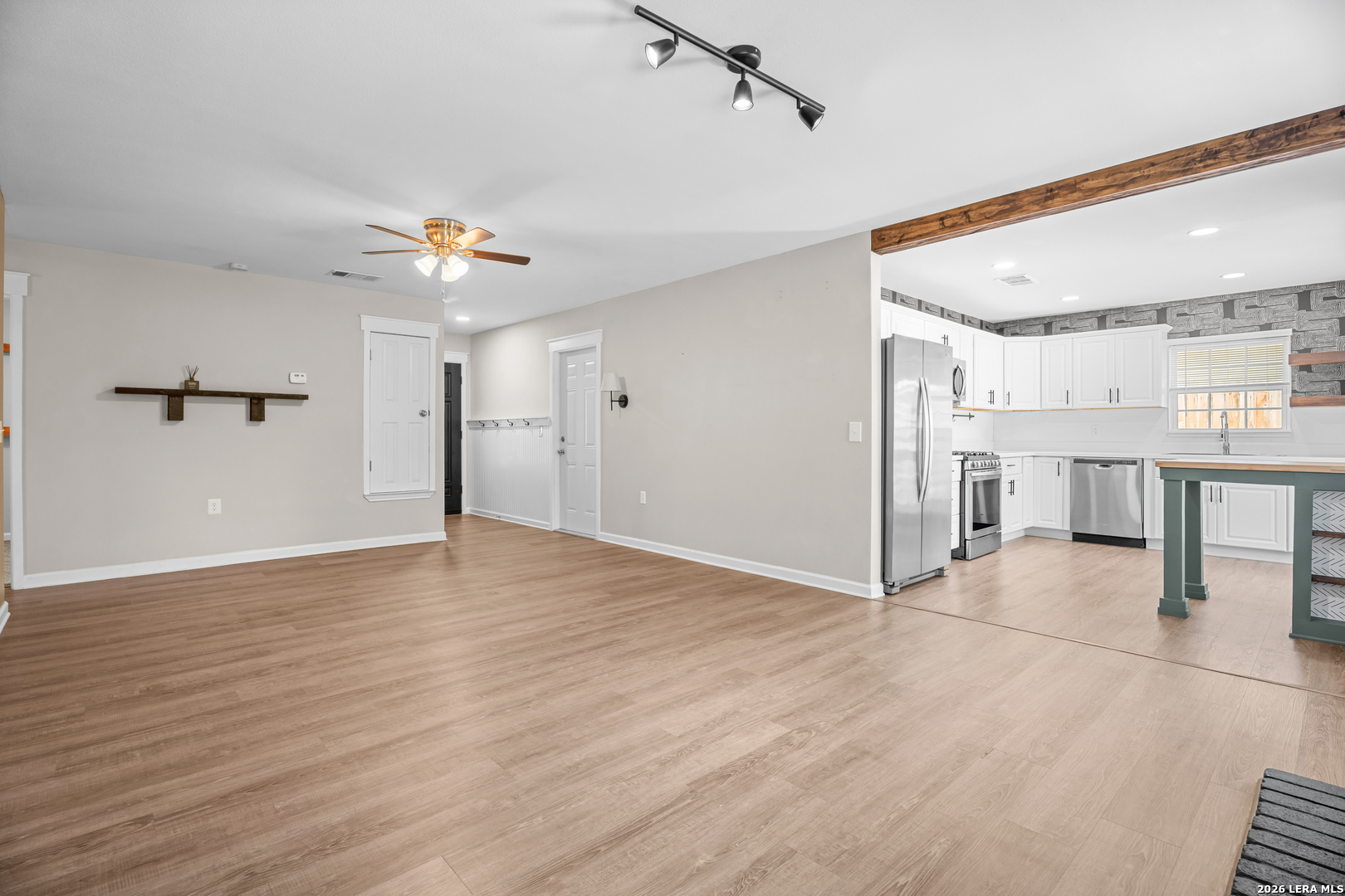 9816 Meadow Hill Converse TX 78109