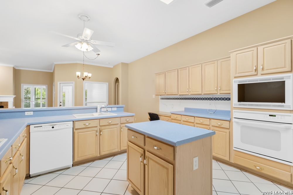 2618 Fairfield Bend Drive San Antonio TX 78231