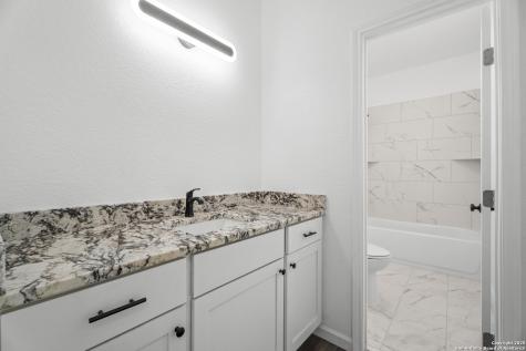 1734 Blueridge Drive Canyon Lake TX 78133