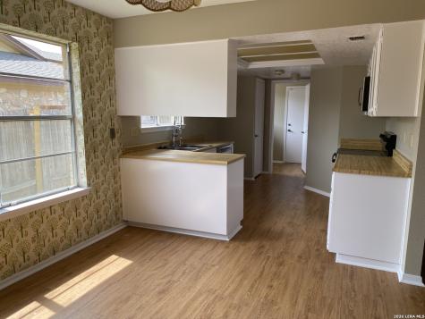 5842 Spring Valley San Antonio TX 78247