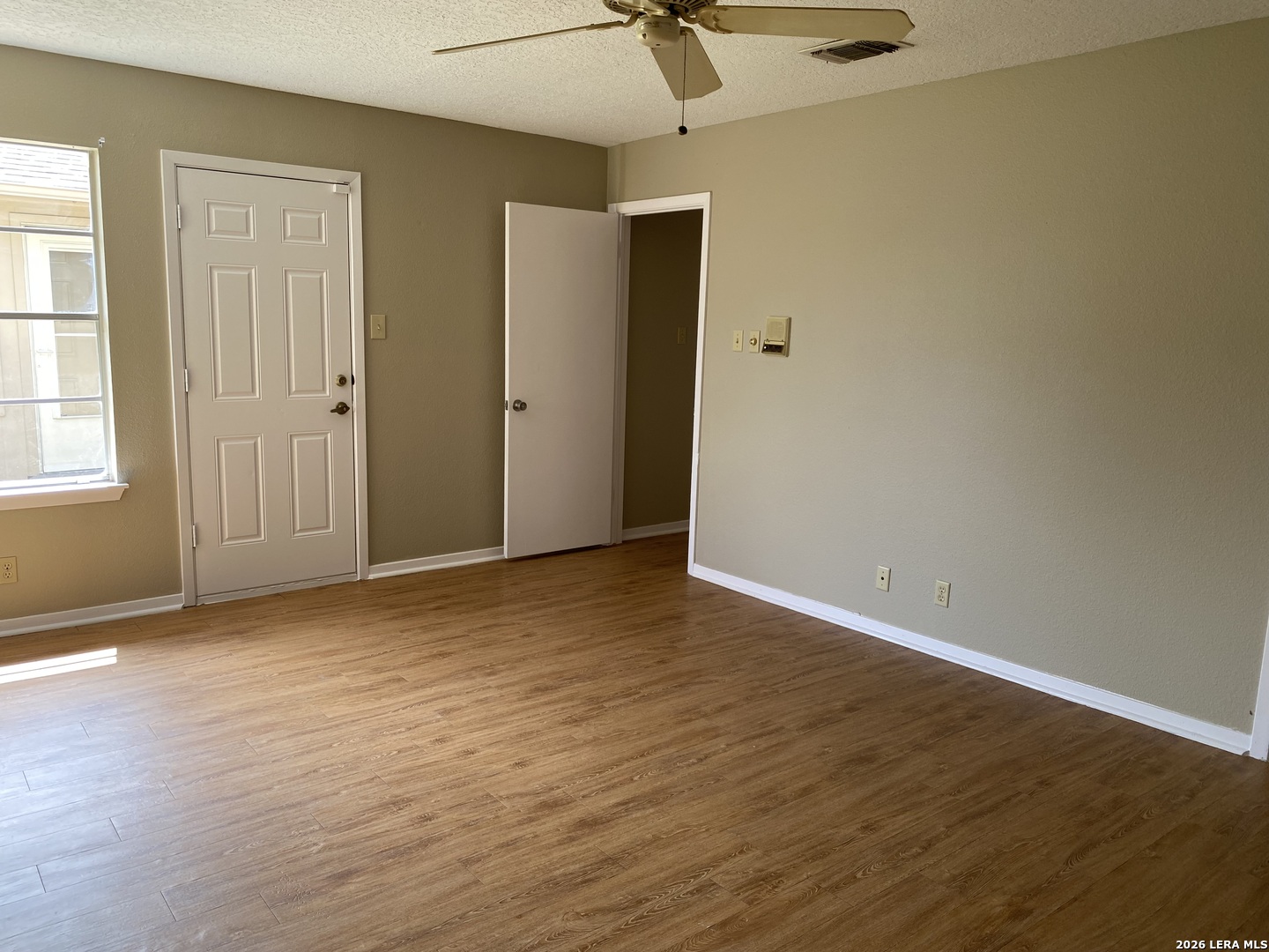 5842 Spring Valley San Antonio TX 78247