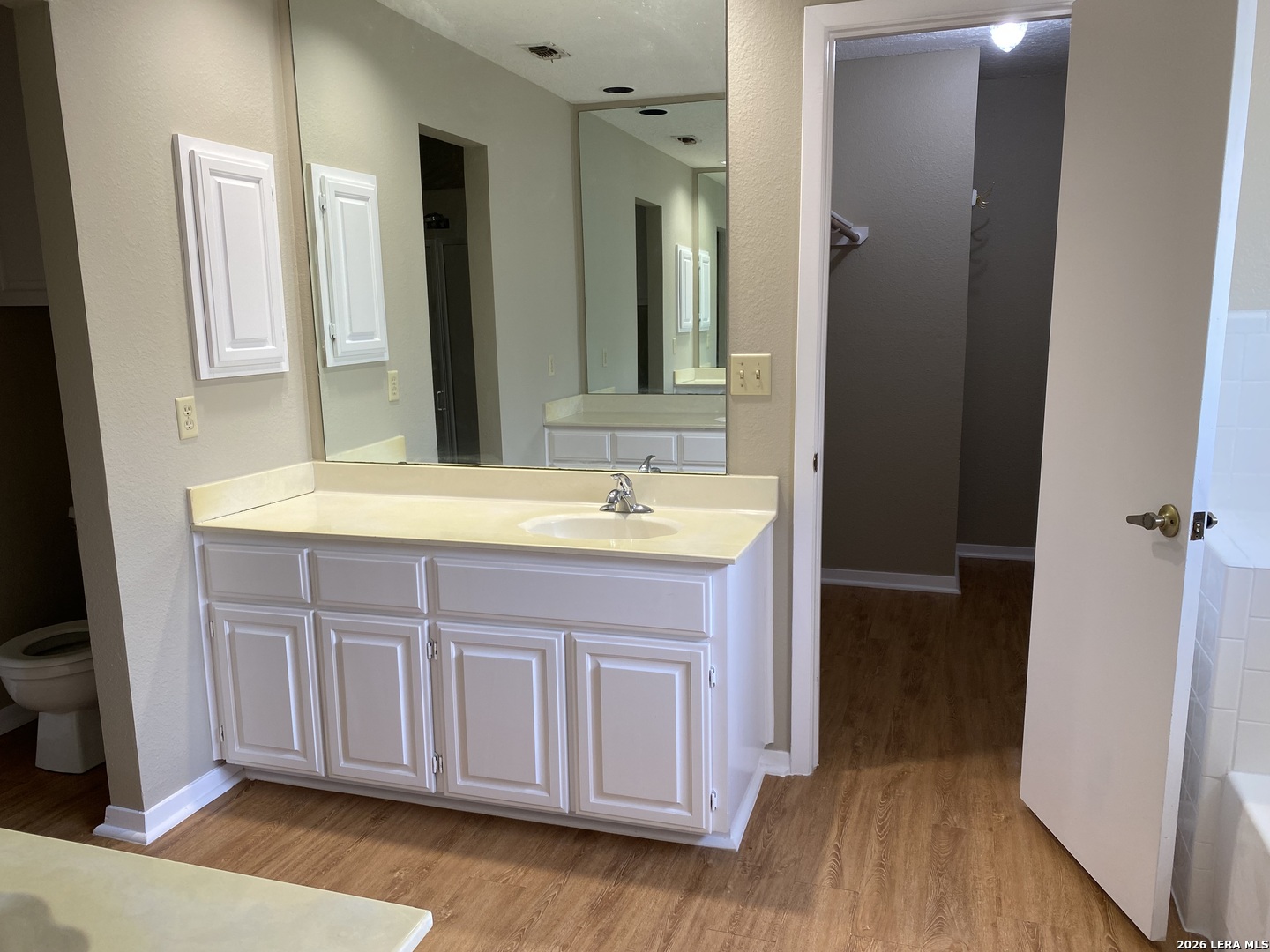 5842 Spring Valley San Antonio TX 78247