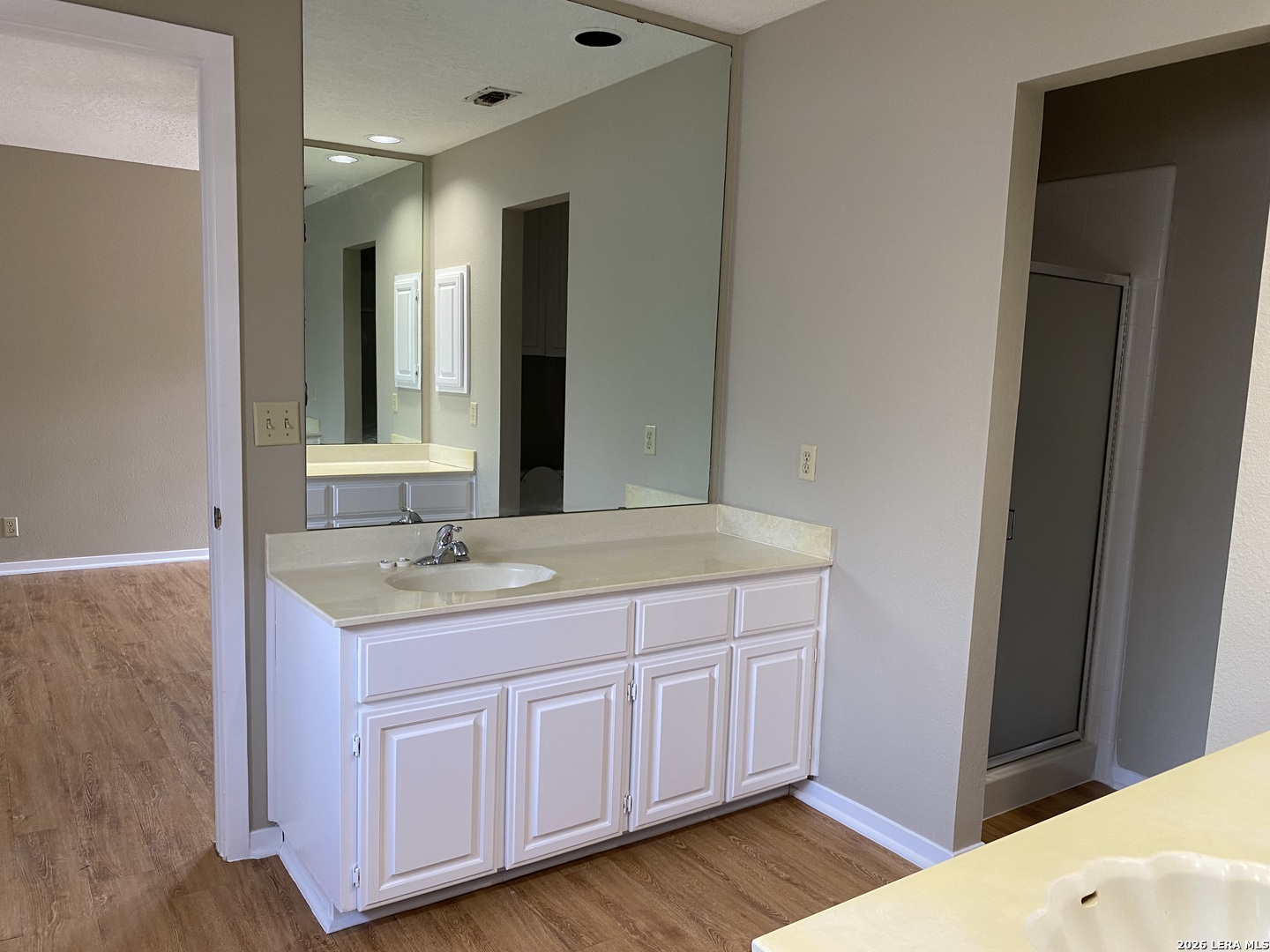 5842 Spring Valley San Antonio TX 78247