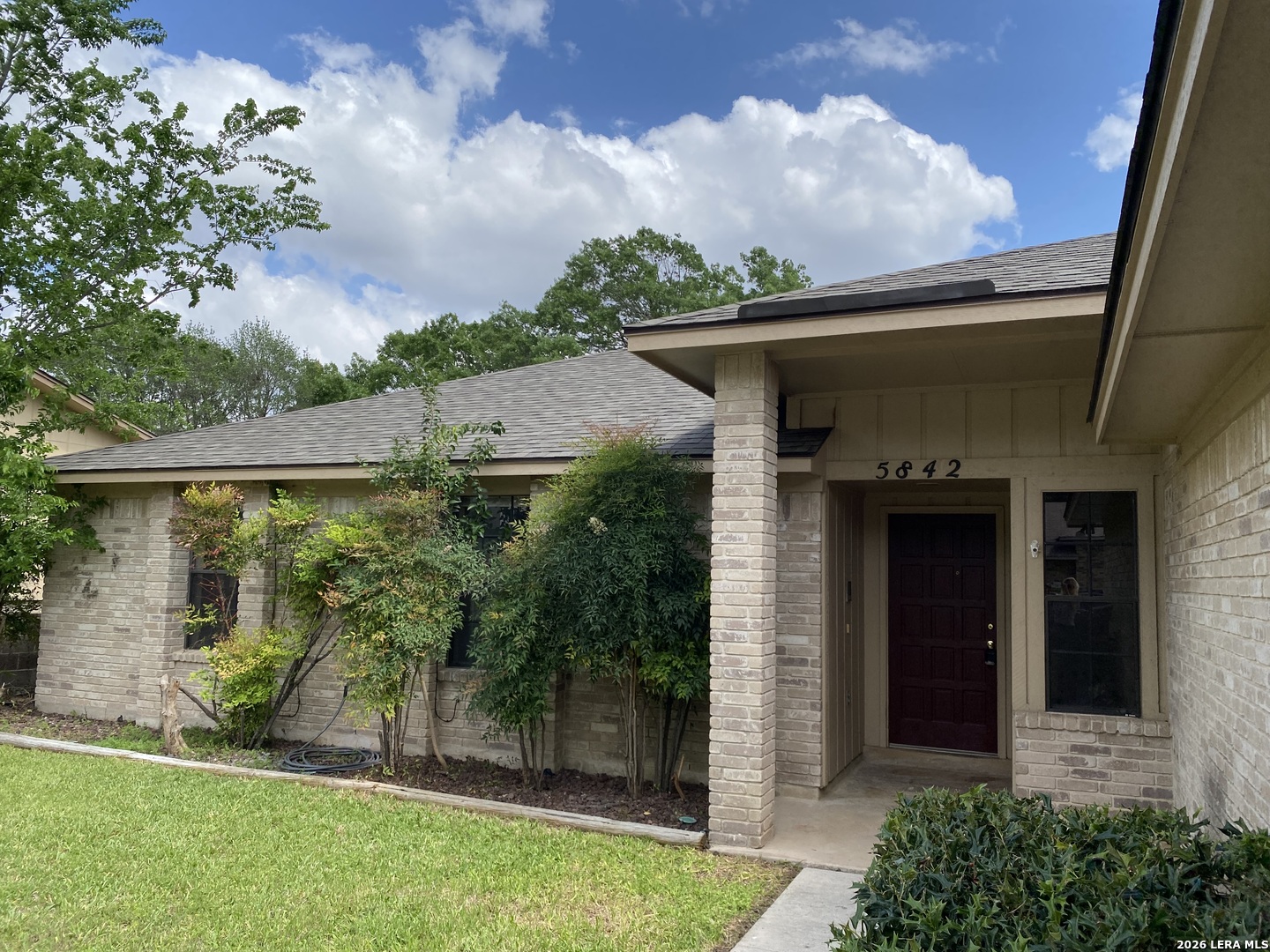 5842 Spring Valley San Antonio TX 78247
