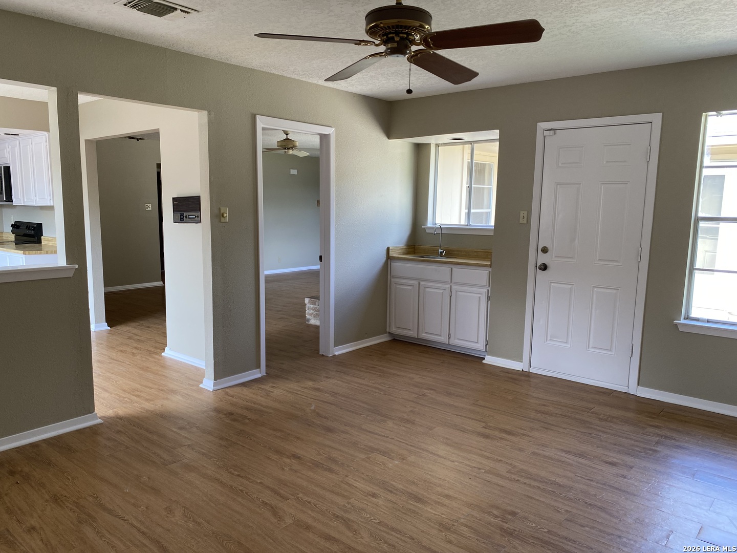 5842 Spring Valley San Antonio TX 78247