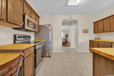 1214 Tetford San Antonio TX 78253