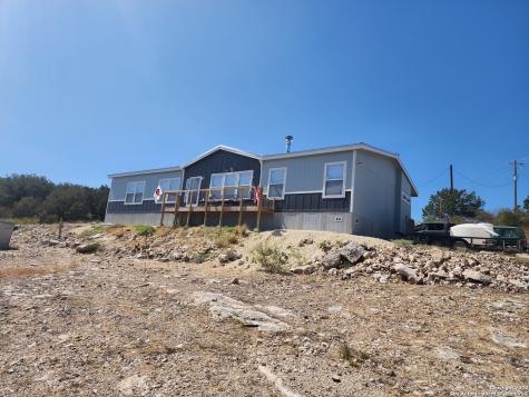 7687 County Road 450 Rocksprings TX 78880