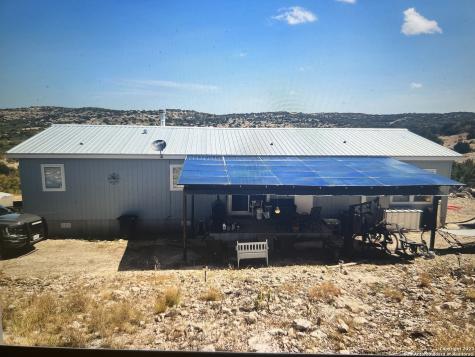 7687 County Road 450 Rocksprings TX 78880