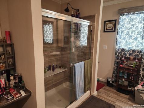 7687 County Road 450 Rocksprings TX 78880