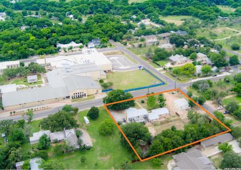 208 Front Street Comfort TX 78013