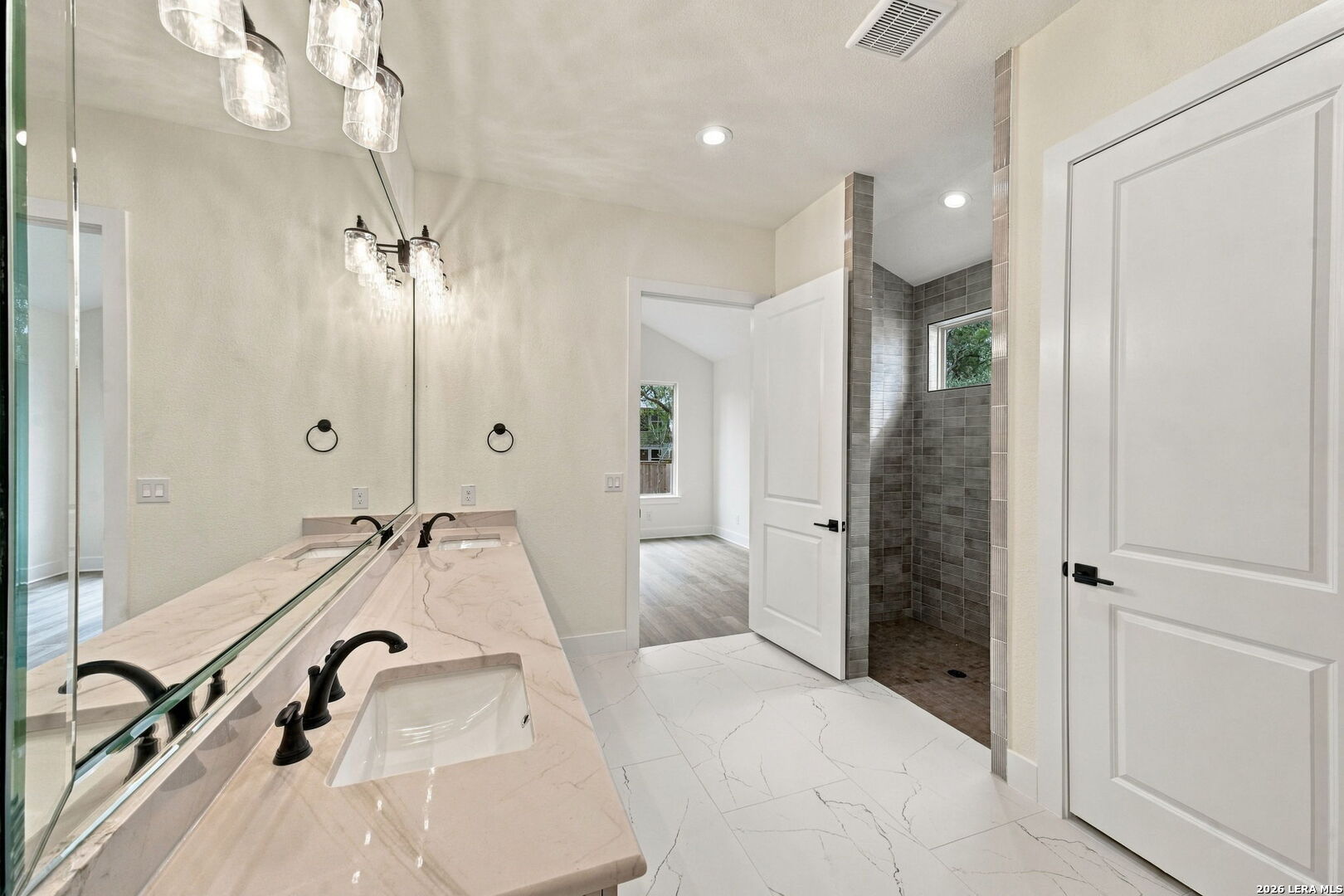 4215 Summit Place San Antonio TX 78257