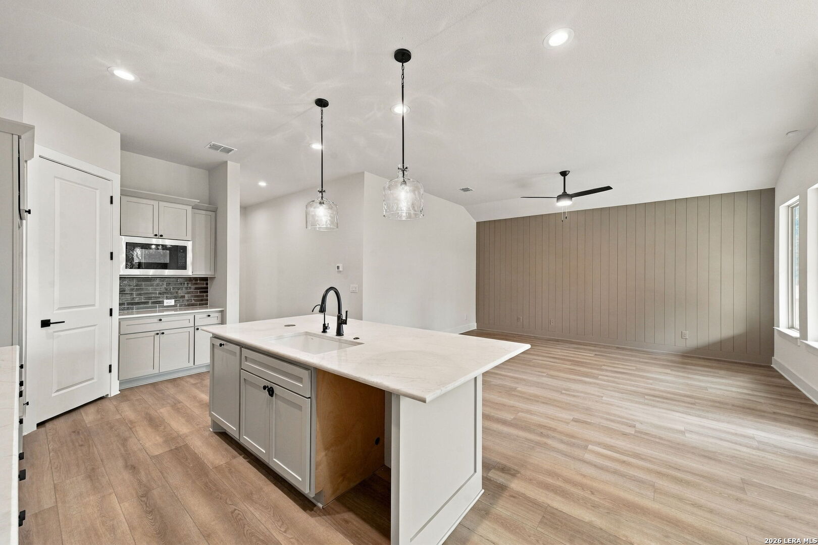 4215 Summit Place San Antonio TX 78257