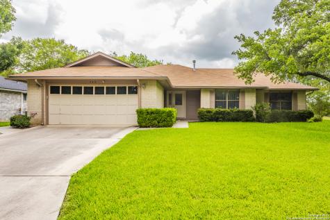 745 Running Creek Seguin TX 78155