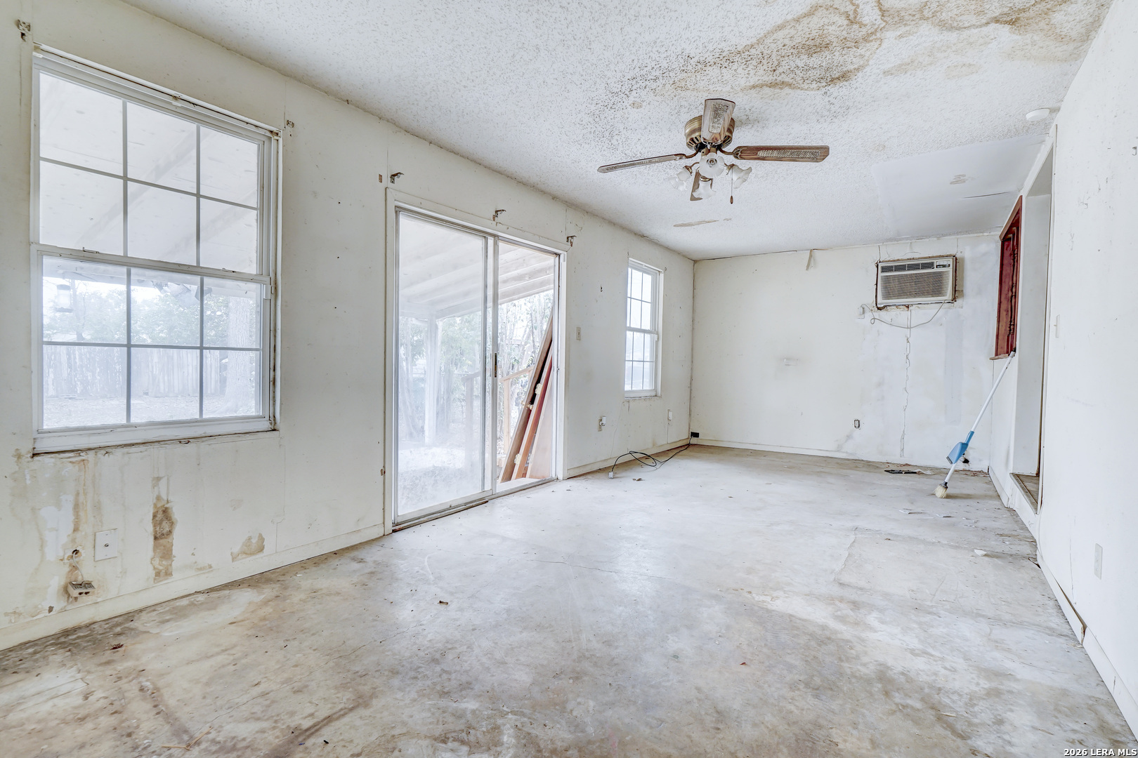 318 Vickers Avenue San Antonio TX 78211