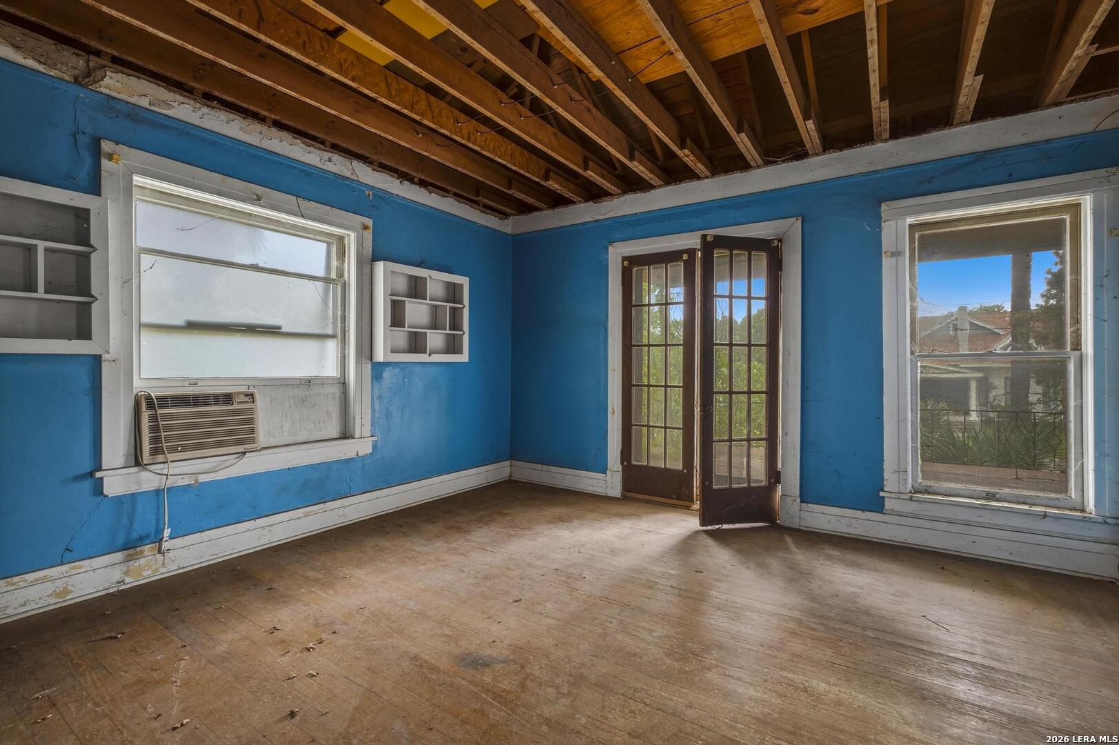 325 E Courtland San Antonio TX 78212