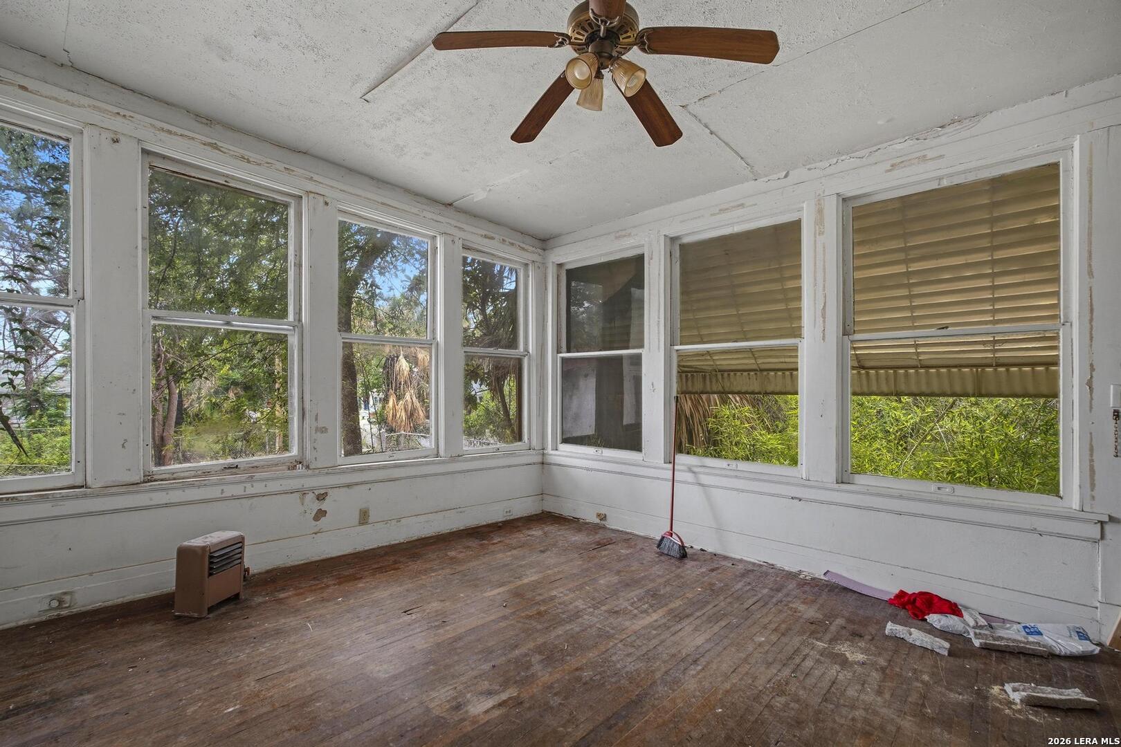 325 E Courtland San Antonio TX 78212