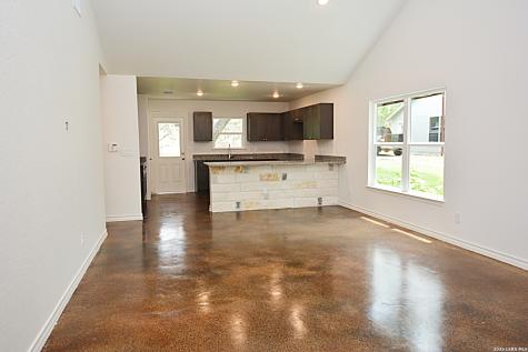 554 Burr Oak Canyon Lake TX 78133