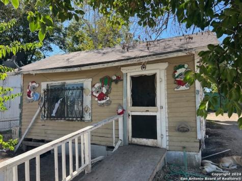 229 Juanita Avenue San Antonio TX 78237