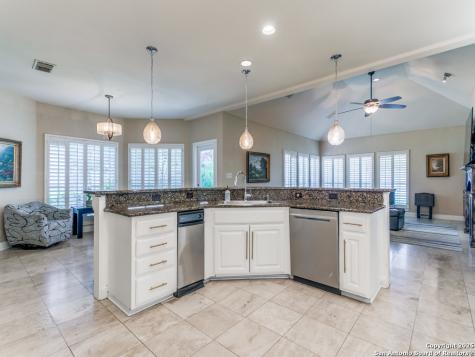 107 Post Oak Way Shavano Park TX 78230