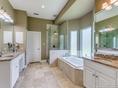 107 Post Oak Way Shavano Park TX 78230