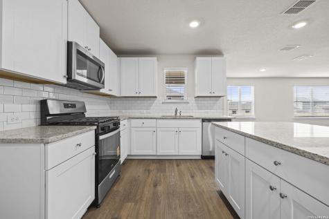 5607 Hartley Home San Antonio TX 78245
