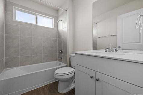 5607 Hartley Home San Antonio TX 78245