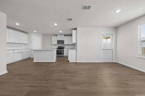 5607 Hartley Home San Antonio TX 78245