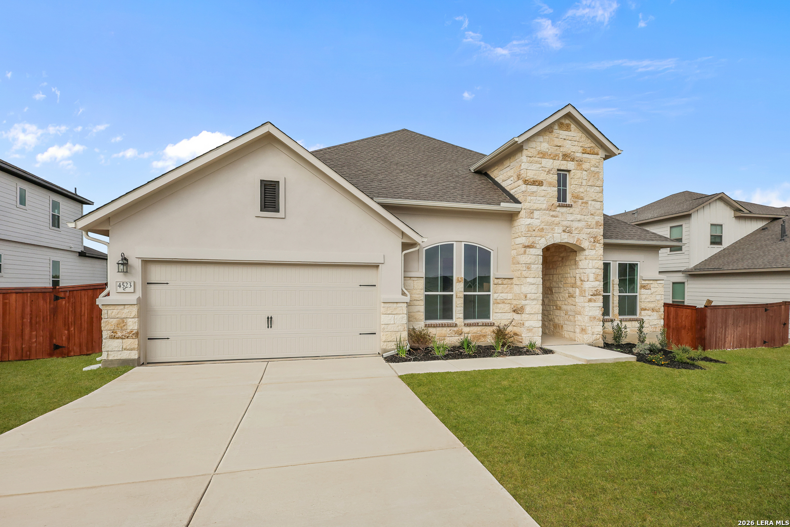 4523 Yoakum Valley Schertz TX 78108