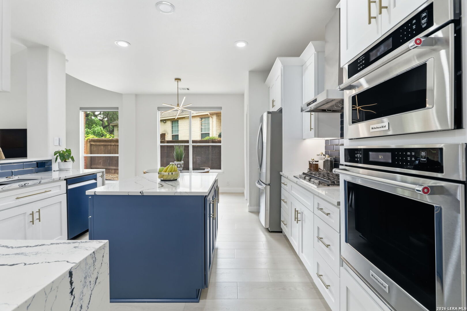 106 Blue Thorn Trail San Antonio TX 78256