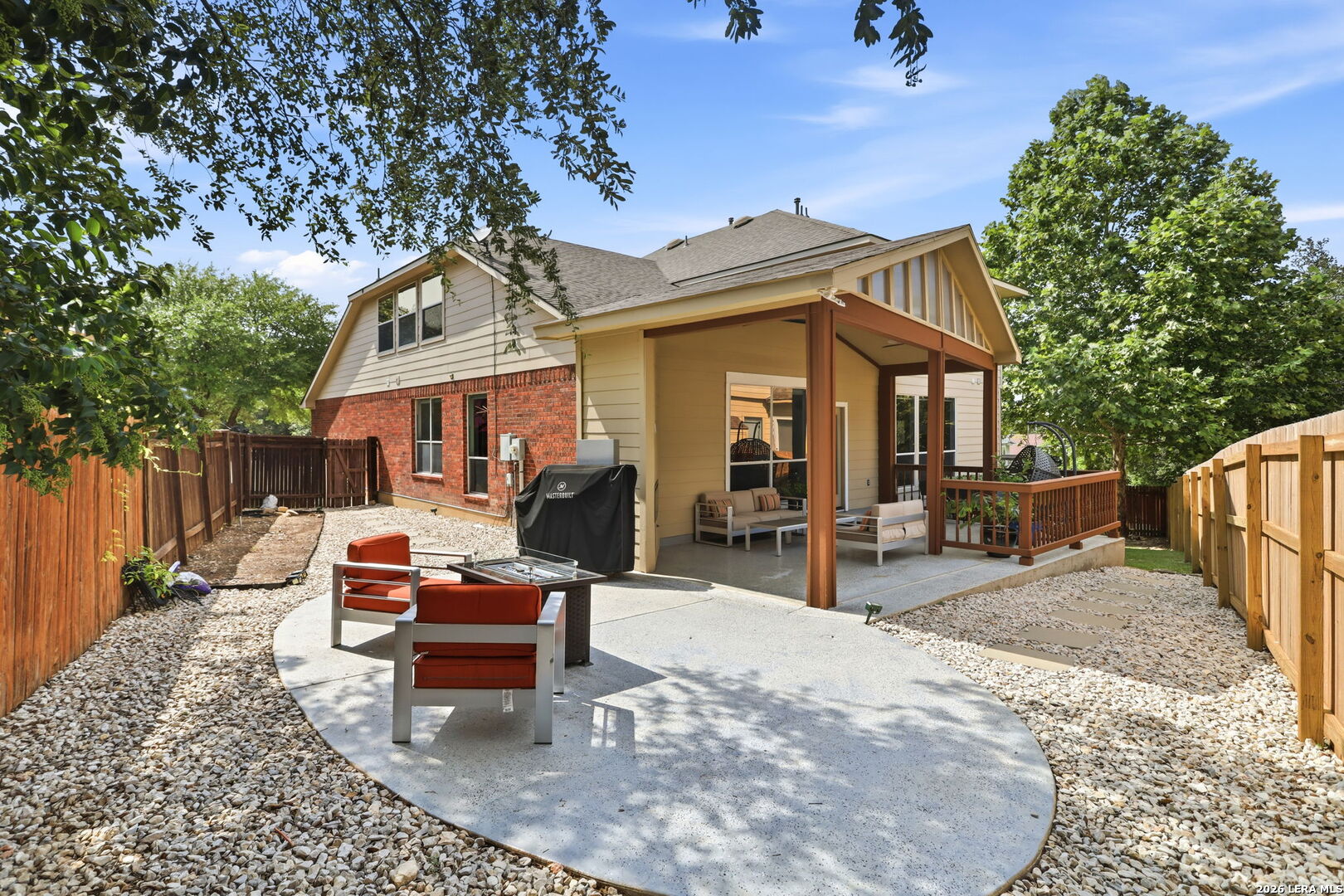 106 Blue Thorn Trail San Antonio TX 78256